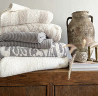 Damask Throw Blanket | California 89