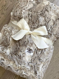 Keikico Plush Throw