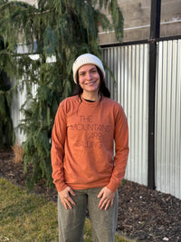 Unisex Long Sleeve Mountains Are Calling T-shirt | California 89