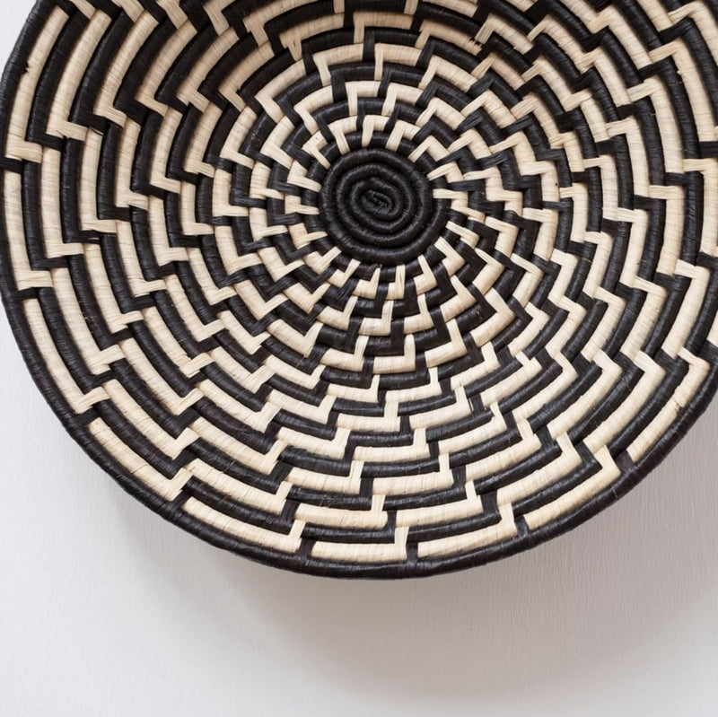 Black and White Basket | California 89