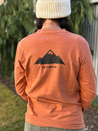 Unisex Long Sleeve Mountains Are Calling T-shirt | California 89
