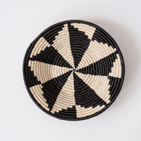 Black and White Basket | California 89